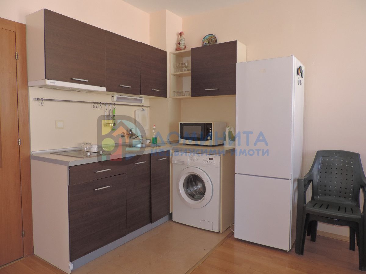 Продава се Тристаен апартамент в Приморско - 100 кв.м за 880 €/кв.м - Снимка #2
