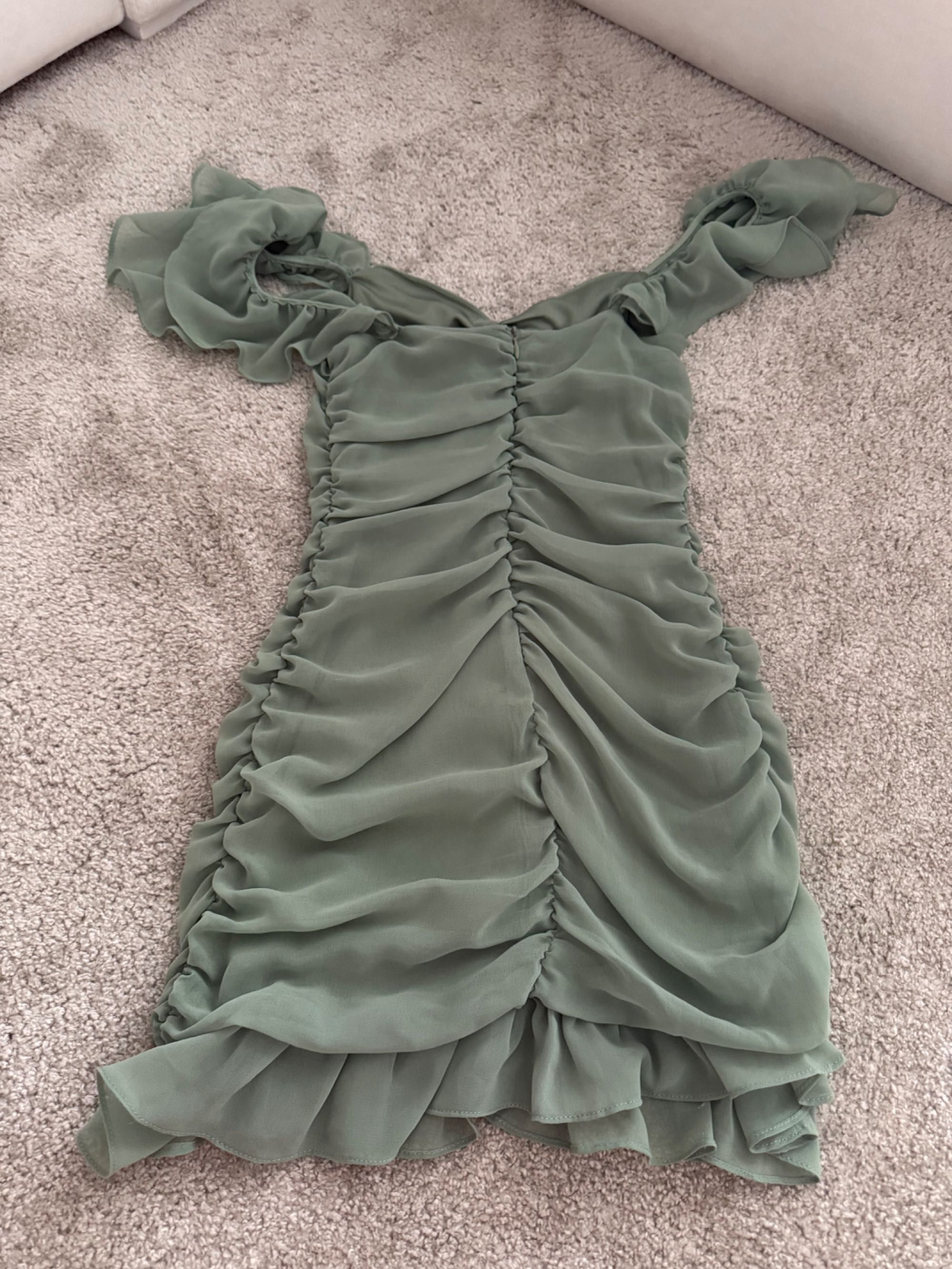Къса набрана рокля Zara
