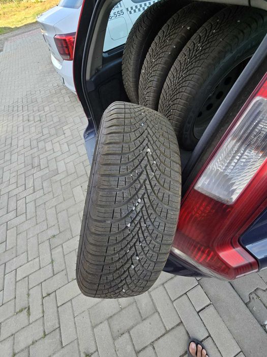 Vând cauciucuri noi vara/iarnă