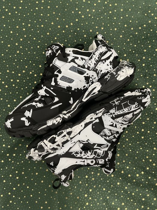 Balenciaga Track Graffiti