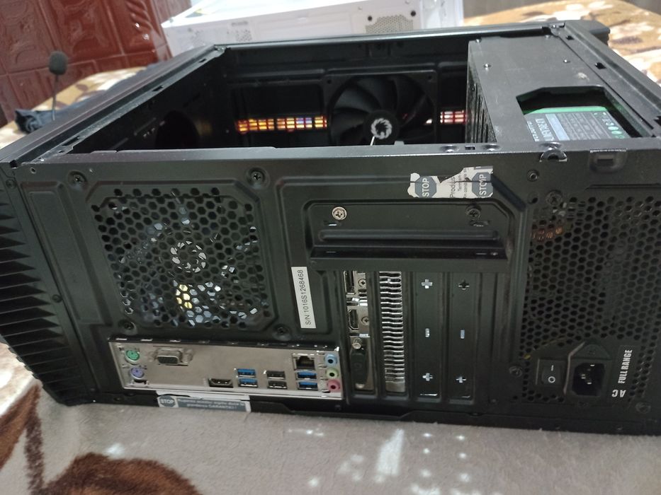 Vând pc gaming - 32gb RAM ddr4