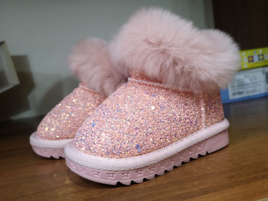 Детские угги новые