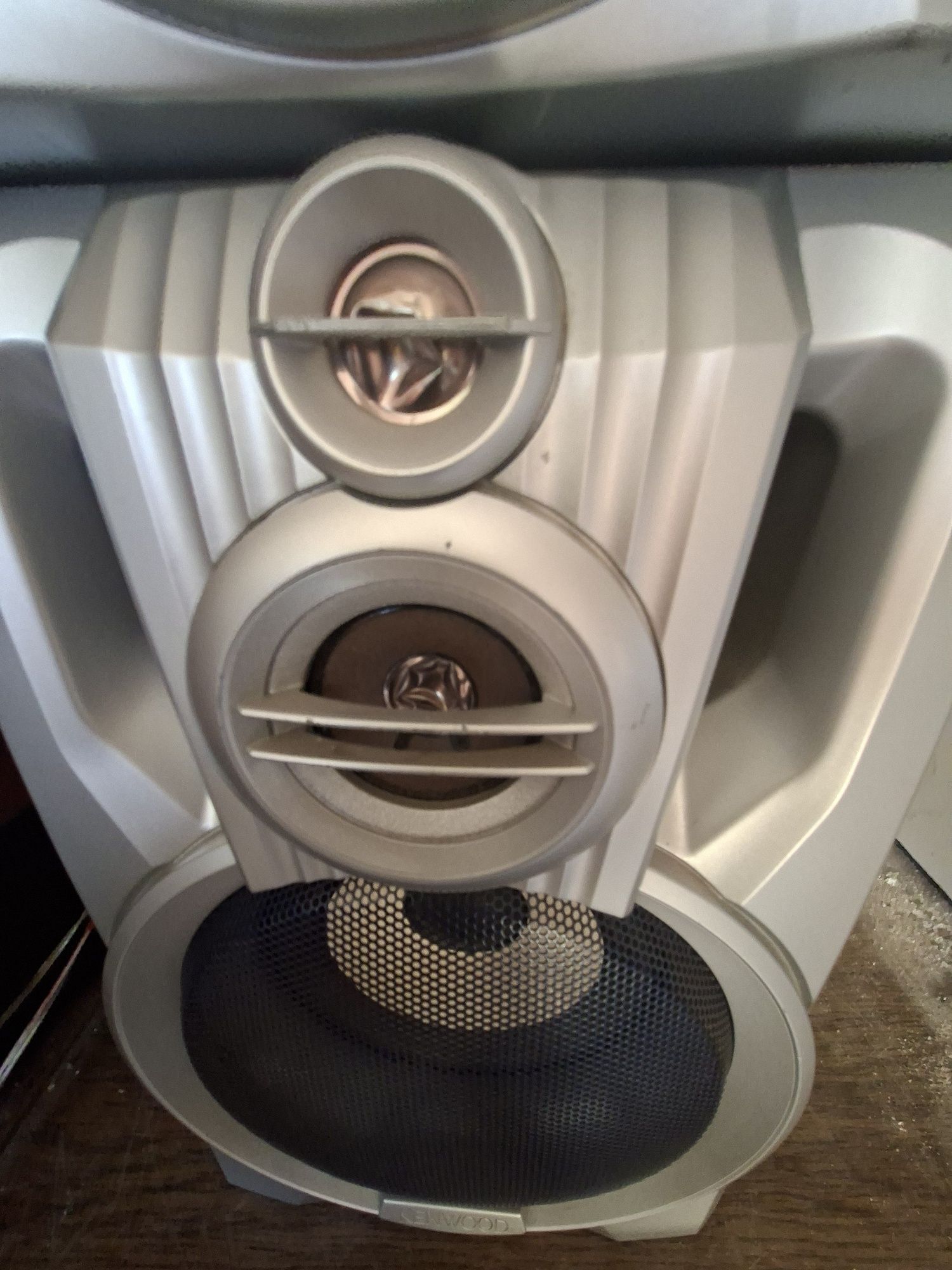 Тонколони от система Kenwood