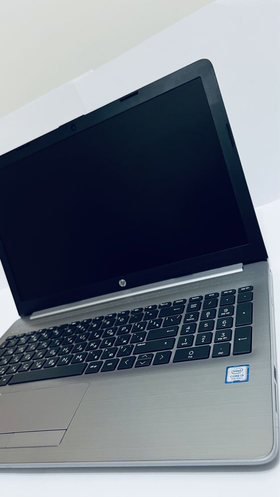 Srochniy sotiladi! Notebook Hp CORE i3 G7