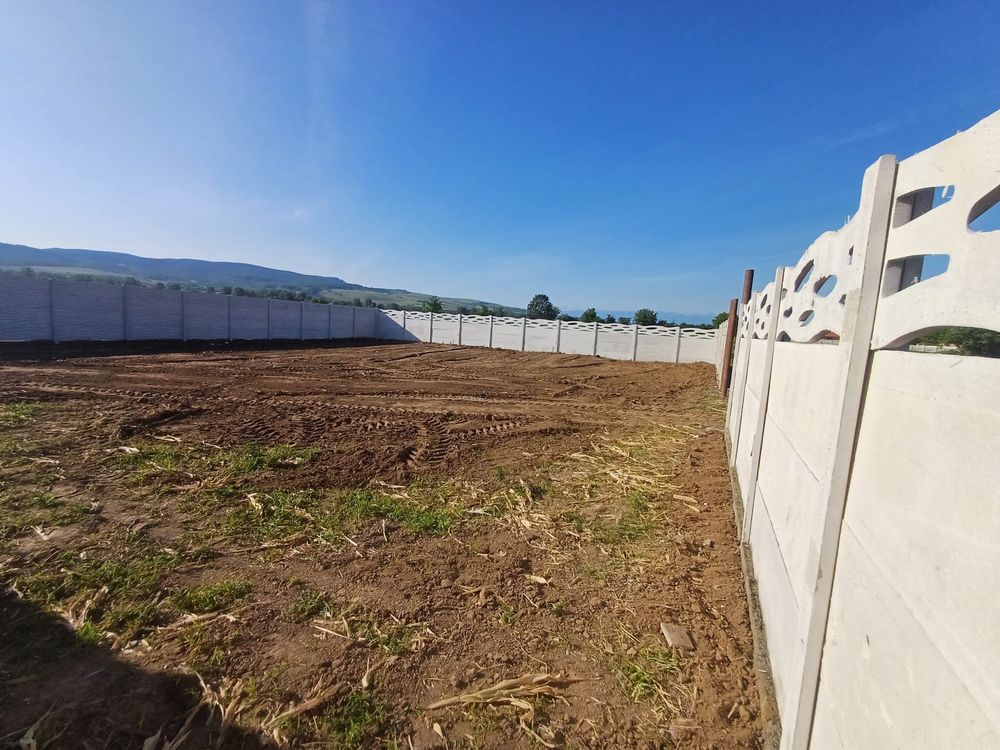Vand teren in Băcia