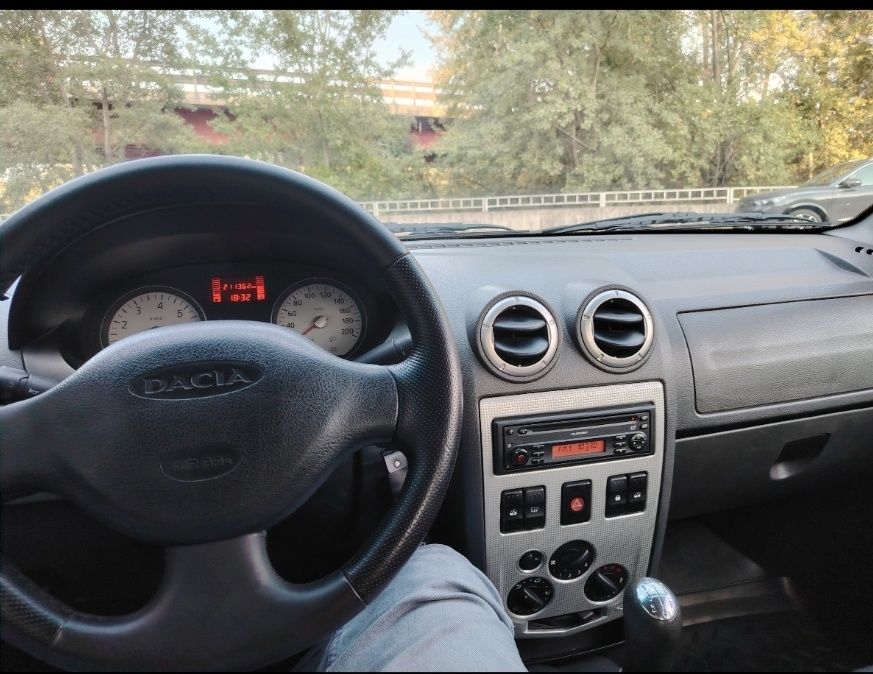 Dacia Logan 2006, 1.6 16v GPL