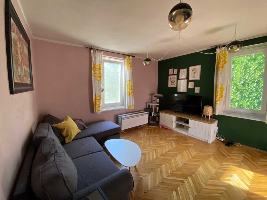 Дава се под наем Тристаен апартамент в София, Център - 53 кв.м за 625 € - Снимка #1