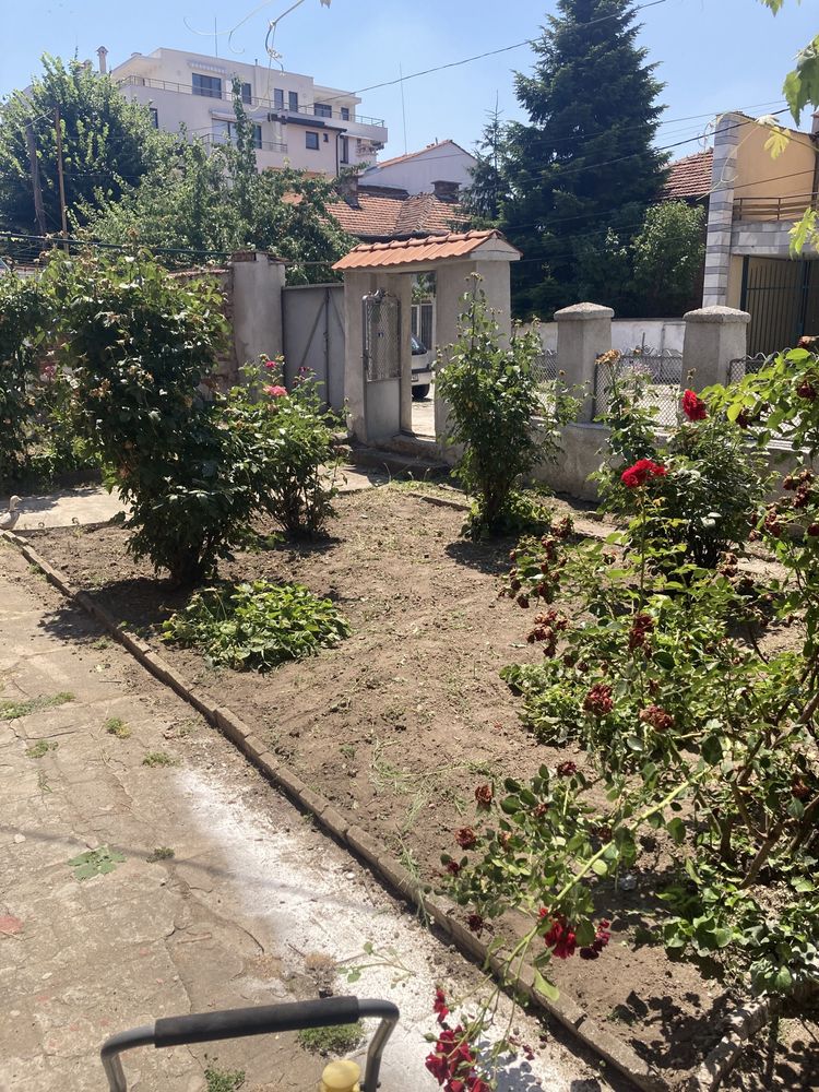 Поддръжка Почистване на Дворове