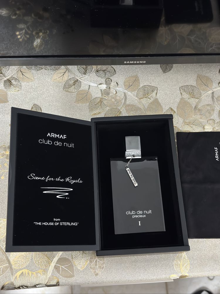 Парфюм Club De Nuit Precieux