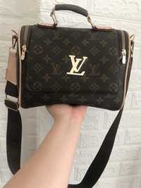 Чанта - имитация на Louis Vuitton LV