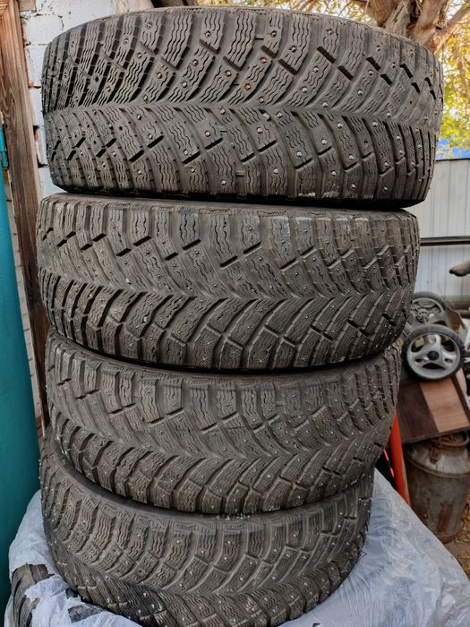 Зимние Шины R-16 205/60 Michelin