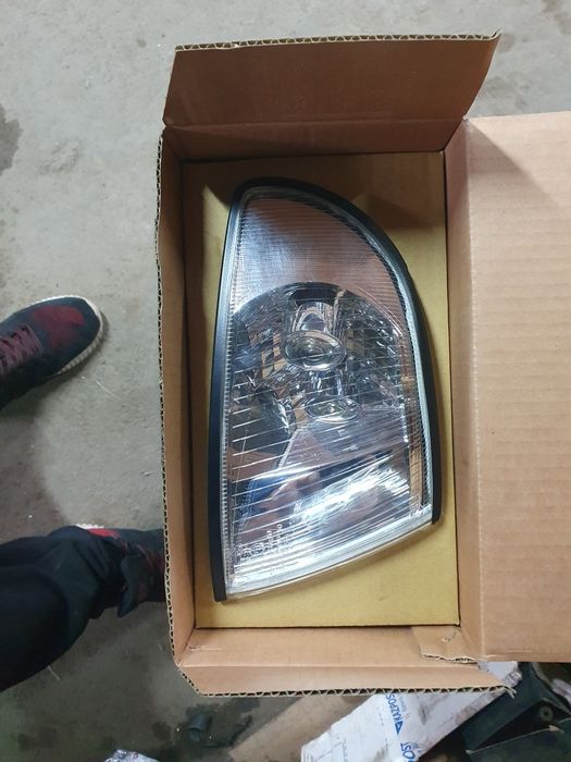 Поворотник audi a4 b5 правый depo хрусталь