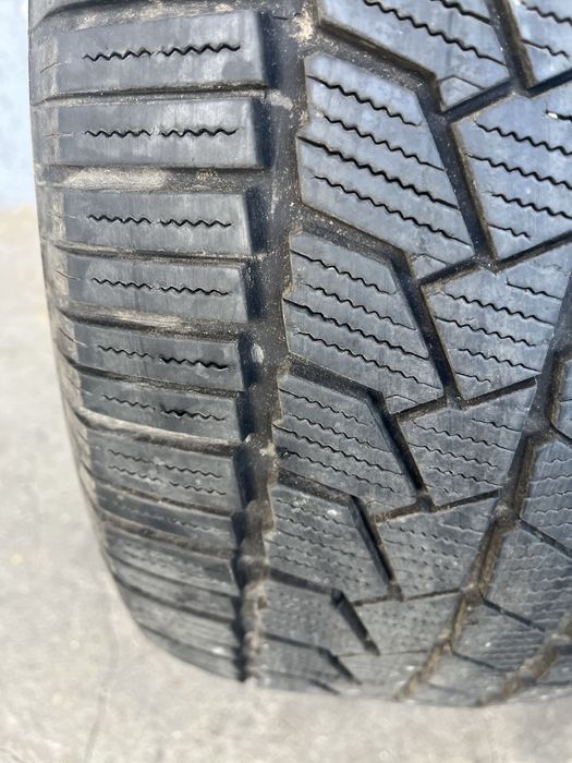 4 бр. зимни гуми 255/55/20 Continental RSC DOT 2319 6 mm
