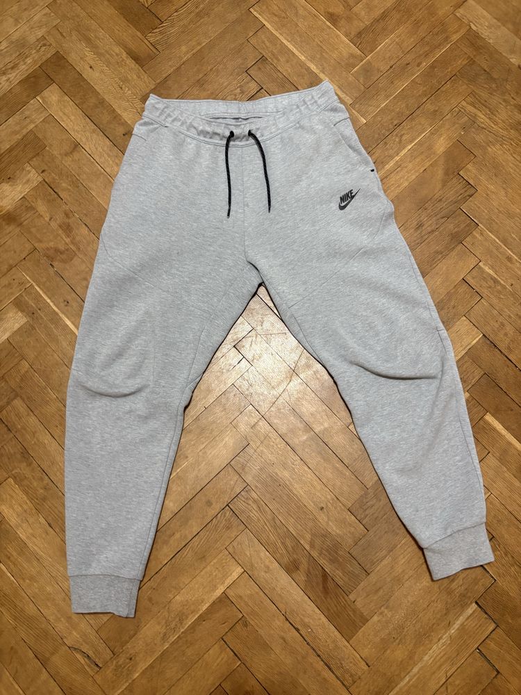Nike tech долница Grey