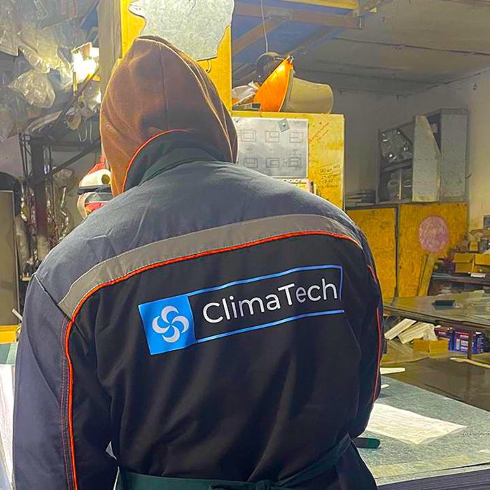 Монтаж вытяжки профессионально