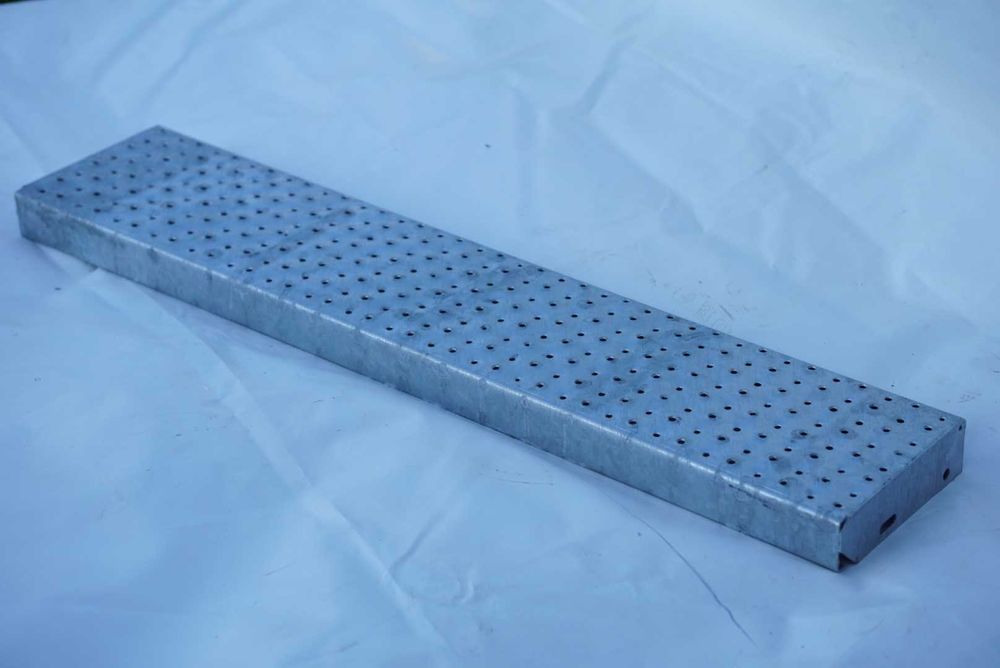 Treapta metalica zincata 1200 x 250 din tabla ambutisata si zincata