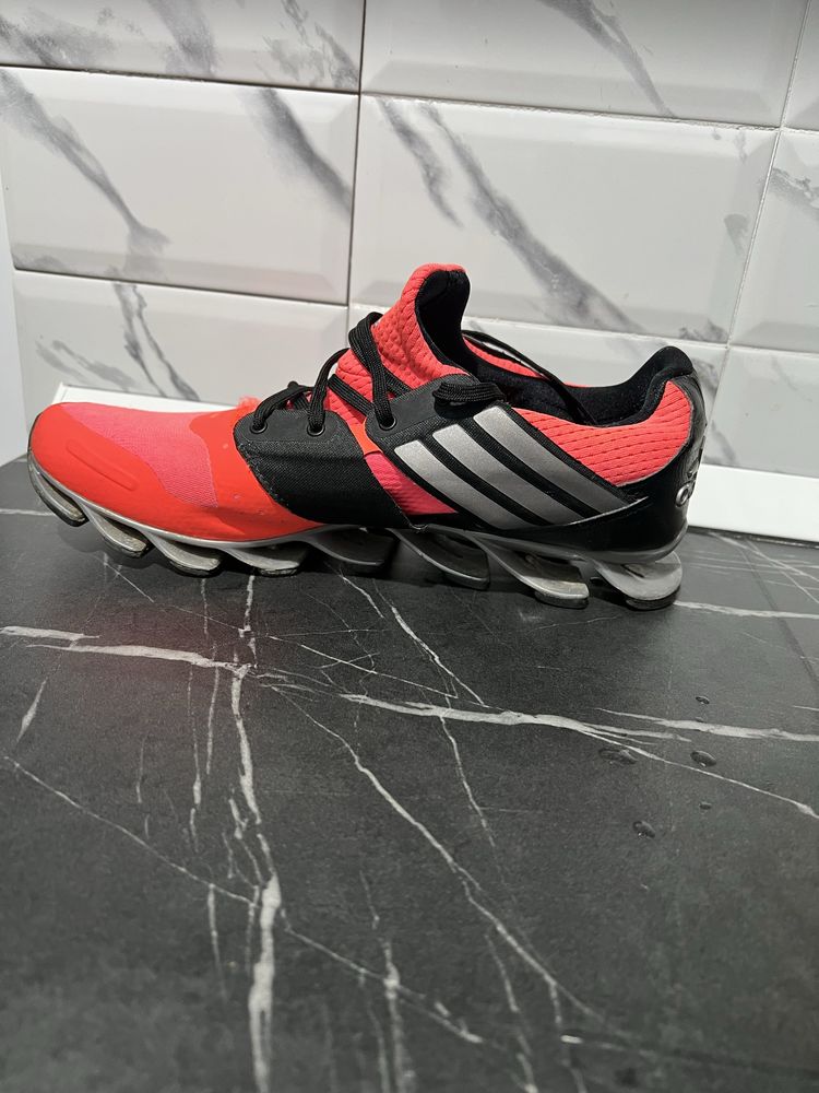 Adidas Springblade Nr.42