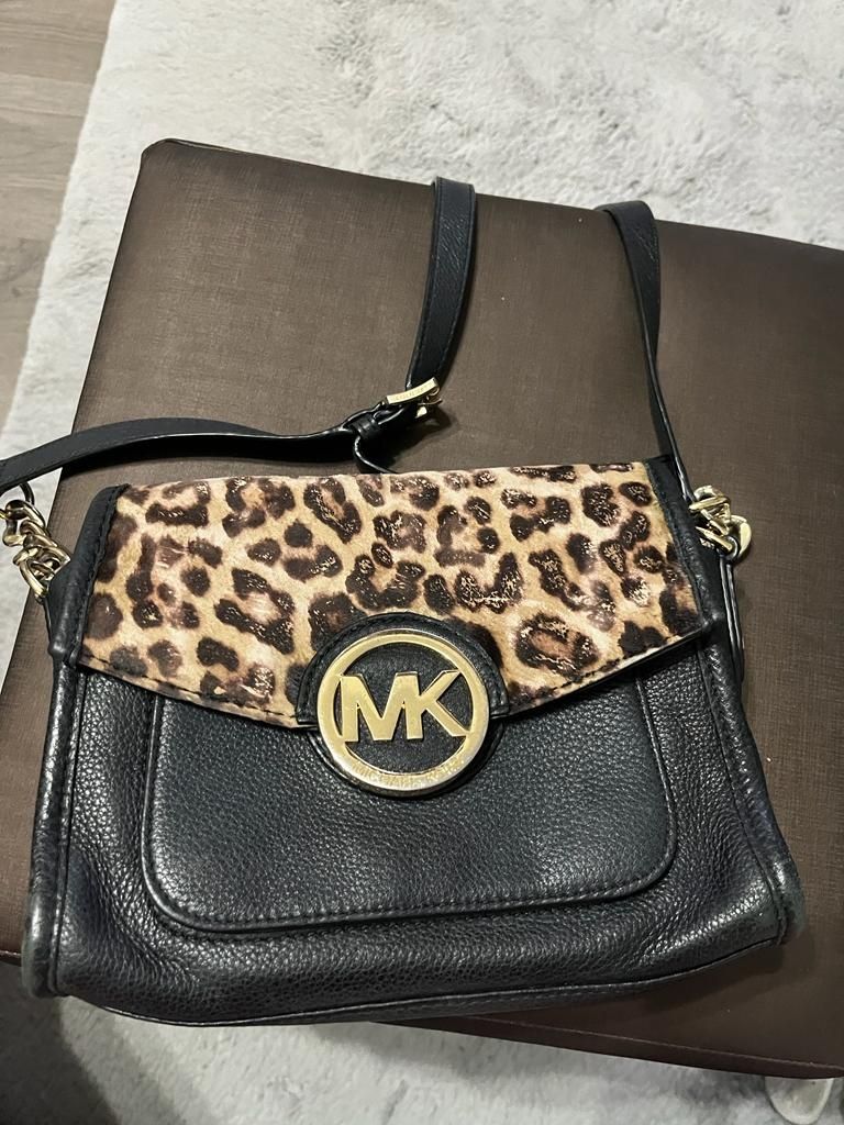 Michael Kors crossbody