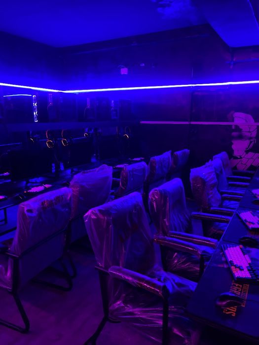 Компьютер клуб game club сотилади