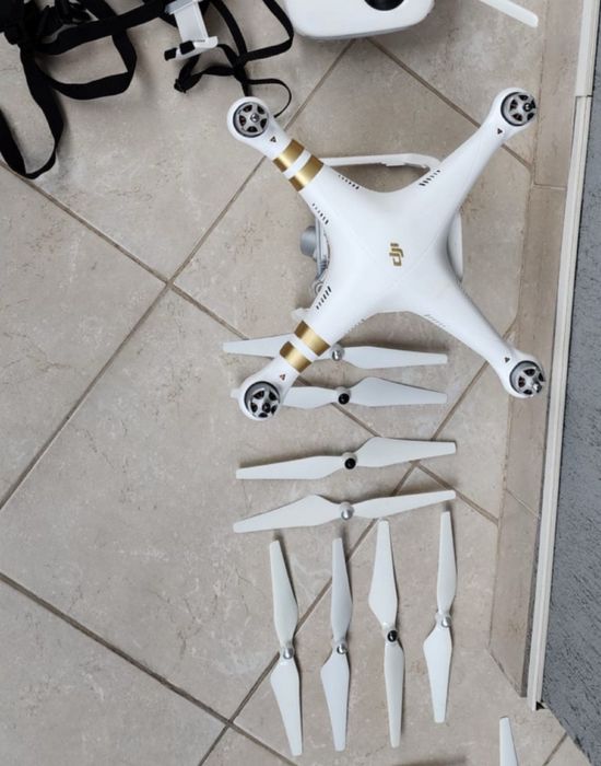 Drona profesionala Dji Phantom 3 SE
