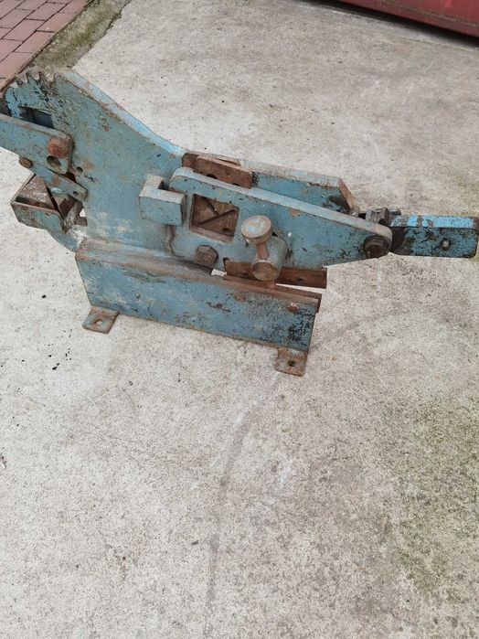 Ghilotina din otel pentru taiat metale