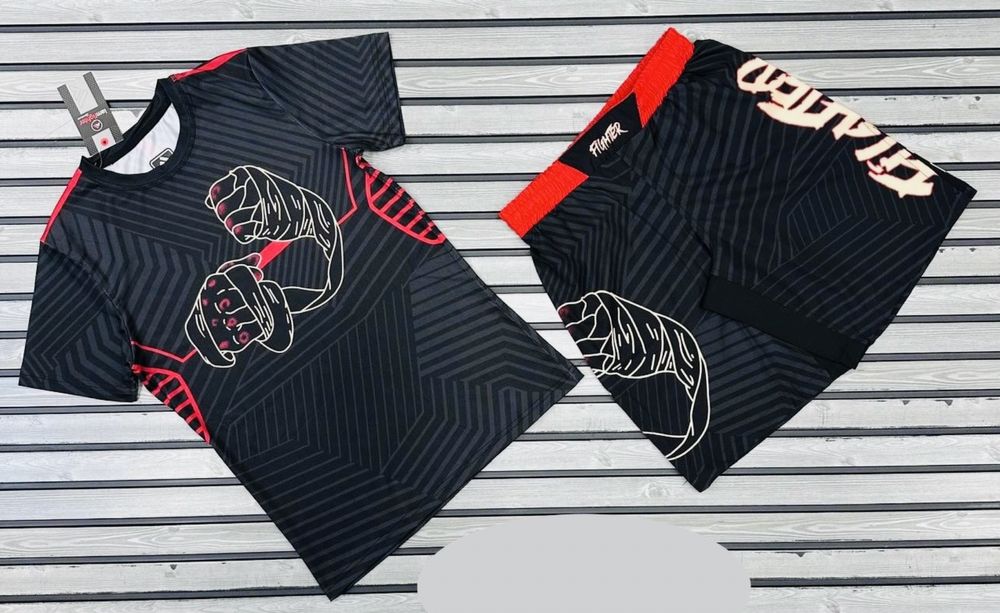 Рашгард, форма для ММА