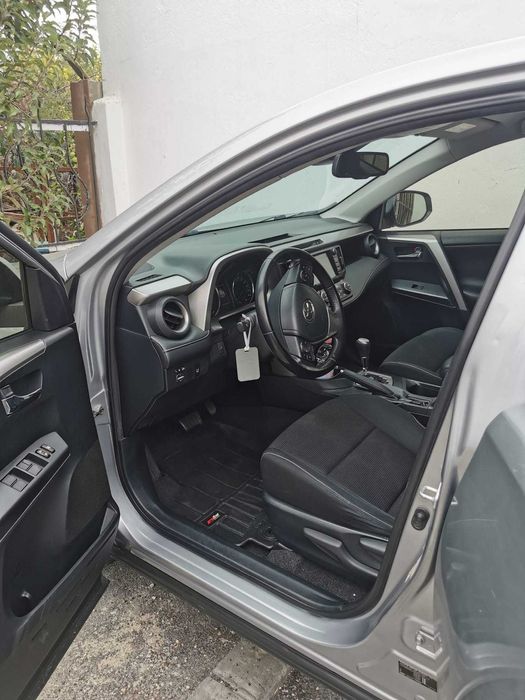 Toyota  RAV 4 HIBRID