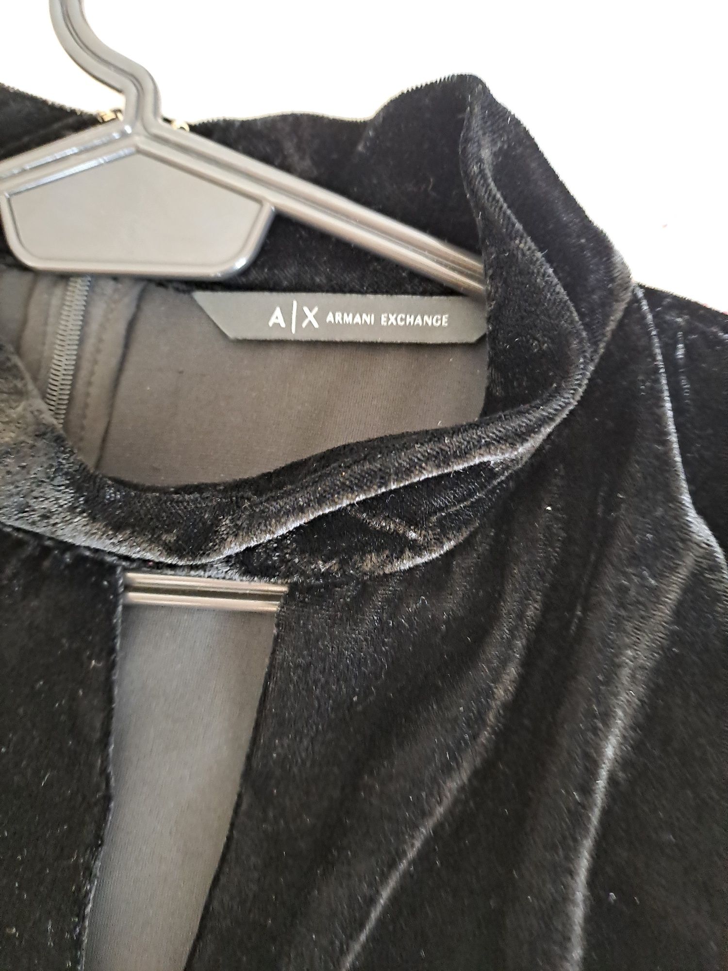 Armani exchange S/M нова черна рокля