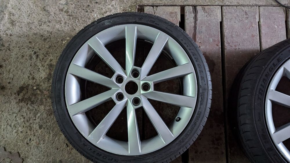 Set 4 cauciucuri cu jante aliaj  originale Skoda pe 225/40 R 18