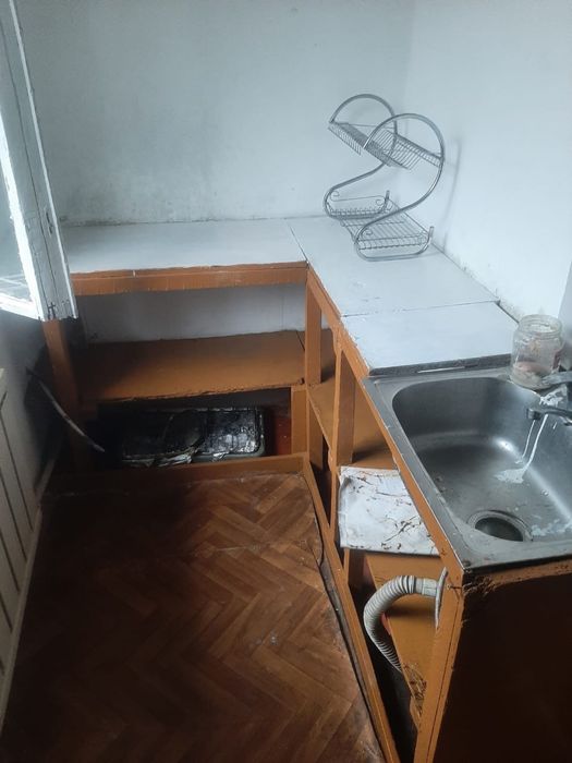 Сдам времянку. Одна комната и кухня
