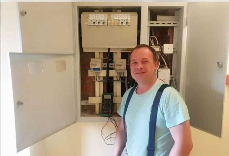 Электрик: устранение короткого замыкания, замена автоматов быстро!