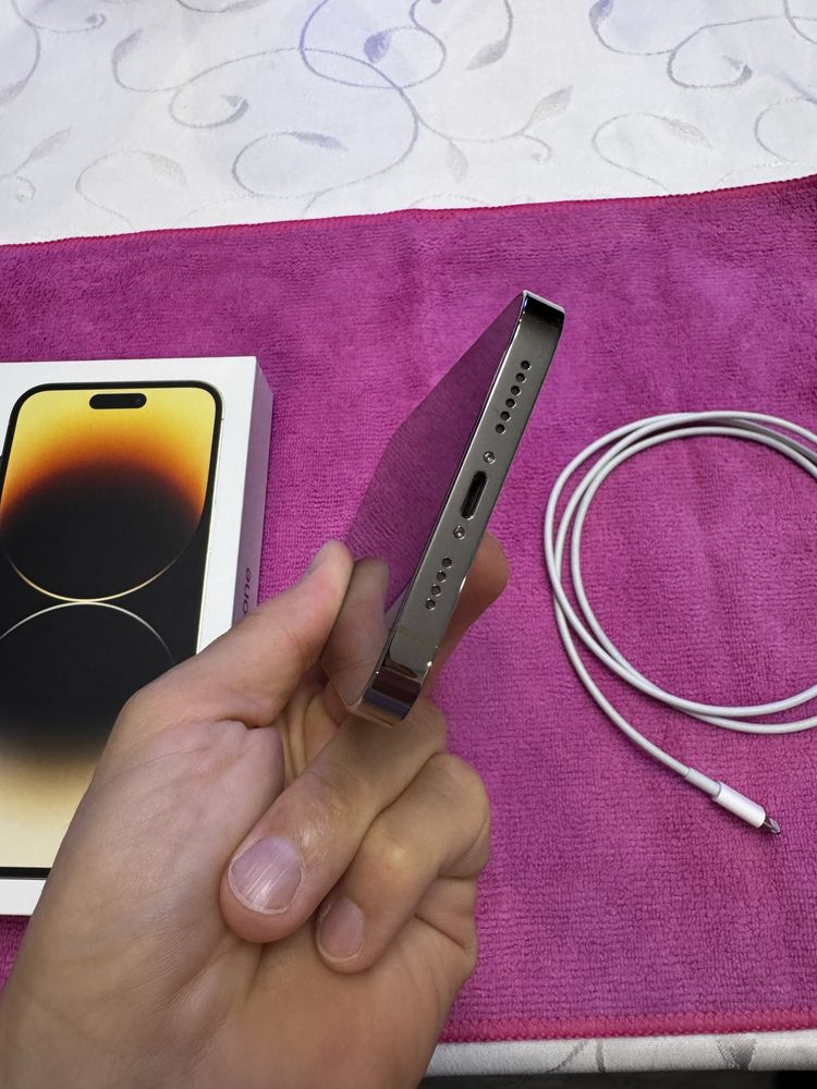 iPhone 14 Pro Max Gold - Като Нов