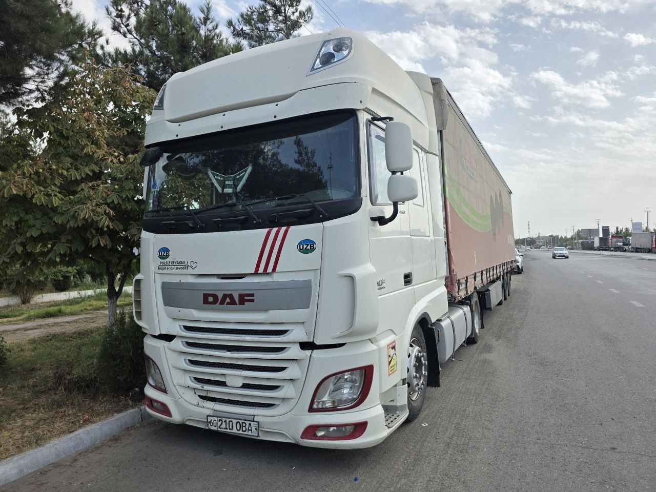 DAF XF EURO 6 + FLIEGL прицеп Сотилади