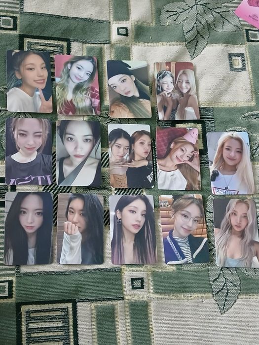 Карты Itzy гелографические