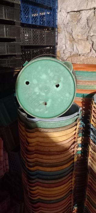 Пластмасови кофи