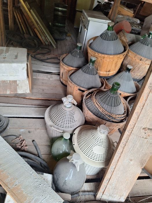 Damigeni si butoaie inox