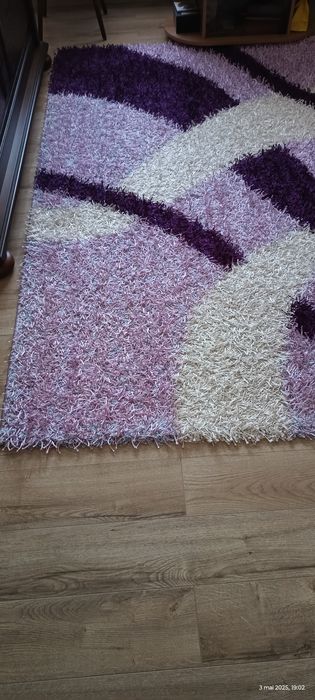 Covor 250X157 cm in stare foarte bună, preț  230 lei.