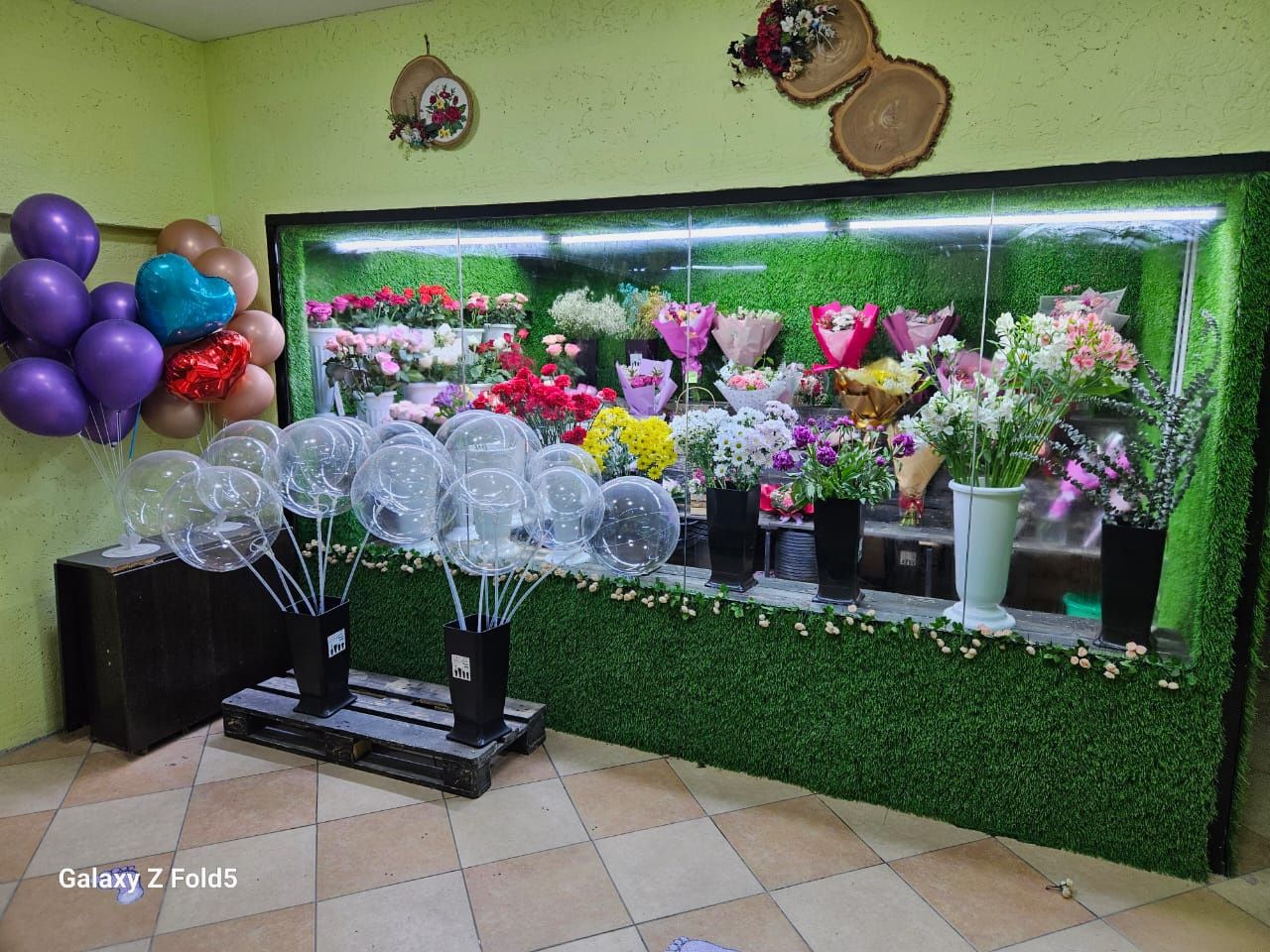 Продам цветочный бизнес 6мкр 3б