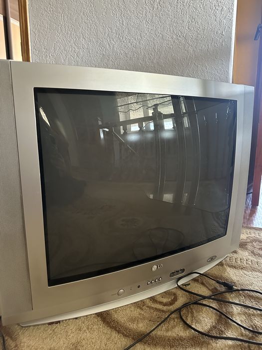 Продается телевизор б/у