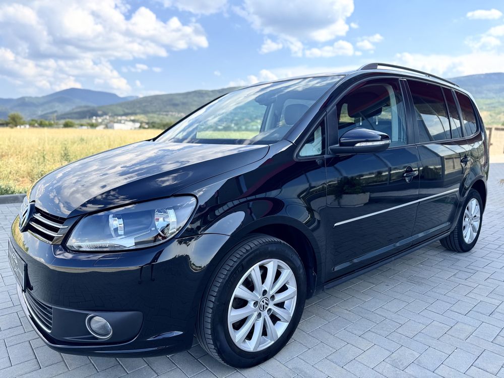 VW Touran 2.0 TDI 140к.с 6+1 / HIGHLINE / DSG / NAVI