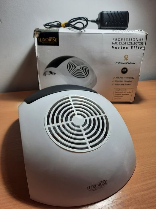 Vand Aspirator PROFESIONAL Praf Unghii