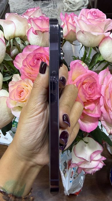 iPhone 14 Pro deep purple