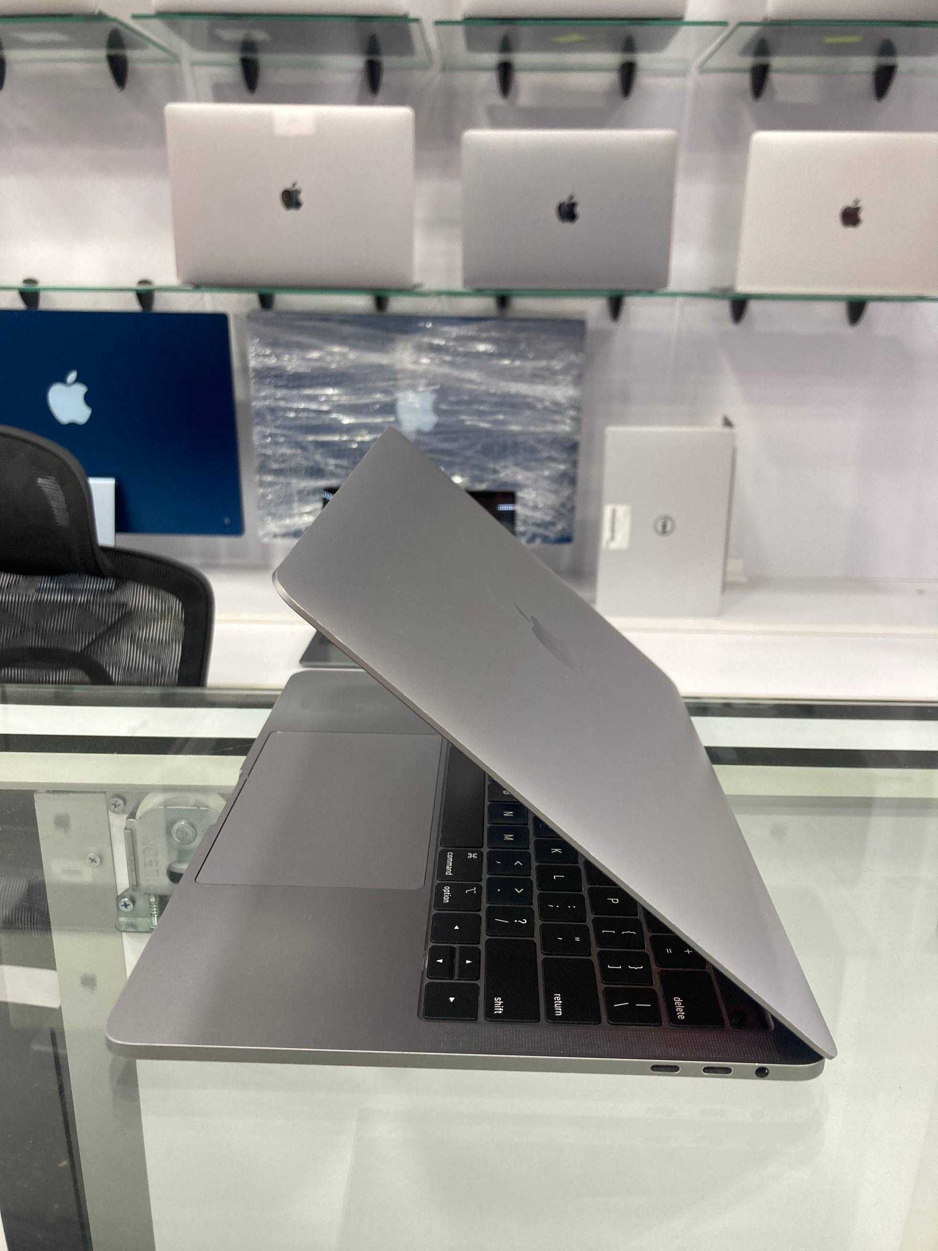MacBook Pro 13' 2019