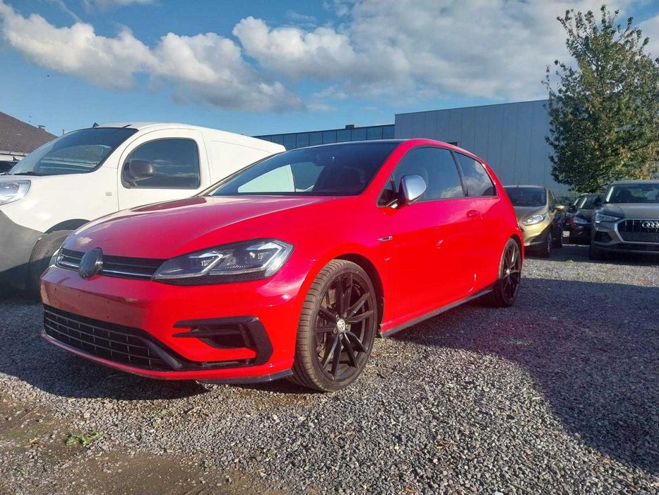 ACCEPT SI VARIANTE!!!Se vinde masina personala Volkswagen Golf 7.5R