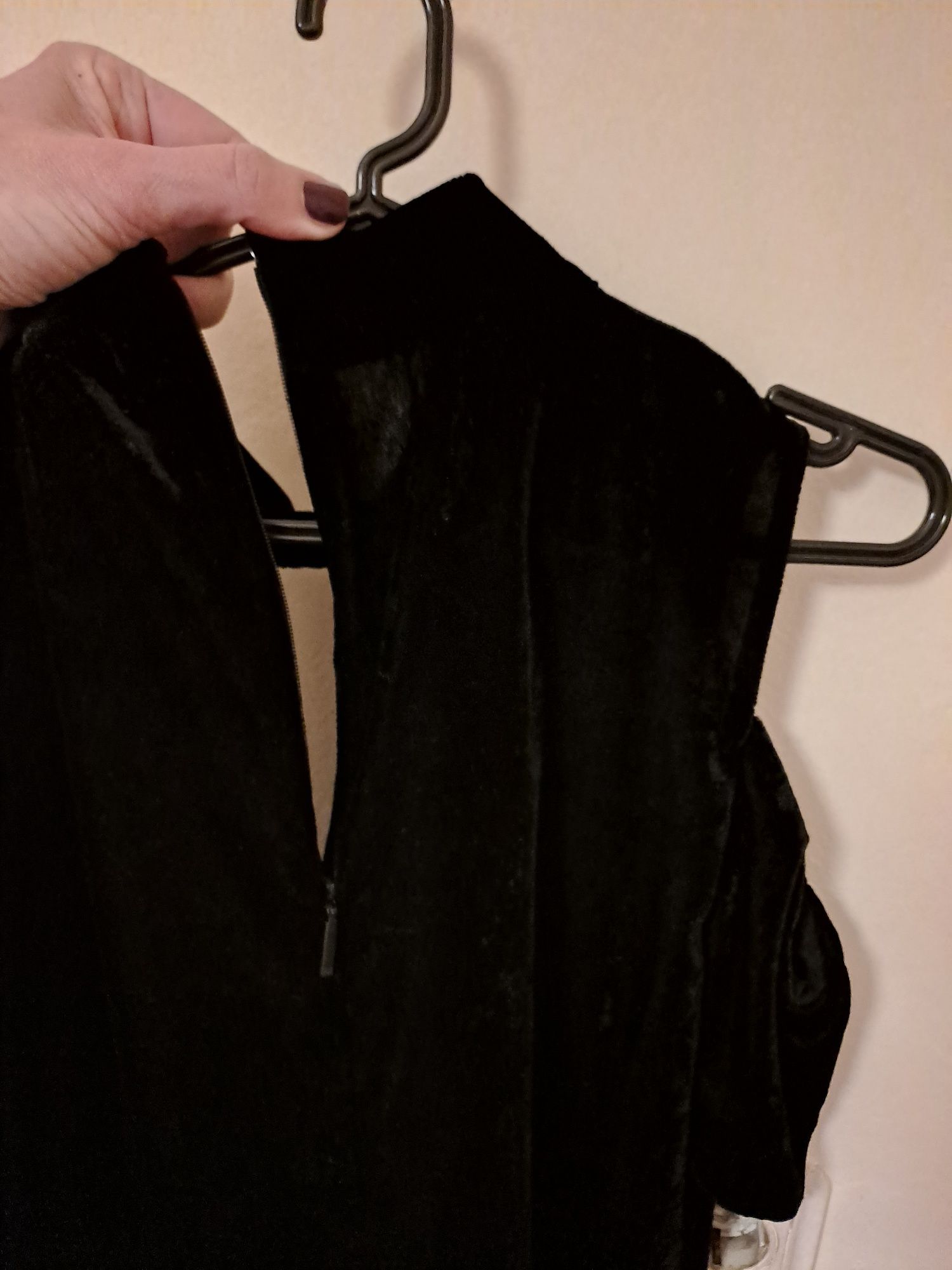 Armani exchange S/M нова черна рокля