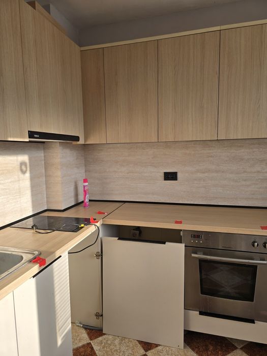 Кухня по поръчка с ПДЧ Egger Sand Beige