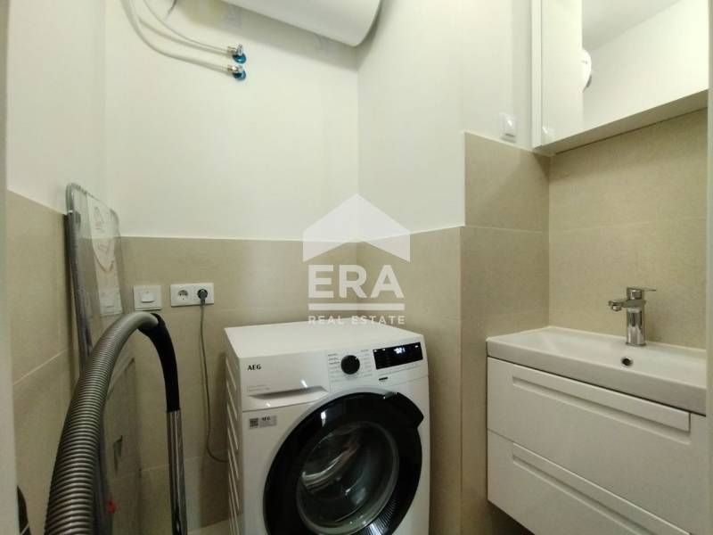 Обзаведен тристаен апартамент под наем в кв. Борово, София