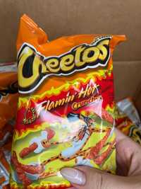 Чипсы Cheetos  острые из Америки, оригинал