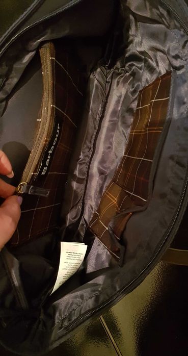 Vand geanta+ portofel dama marca Barbour