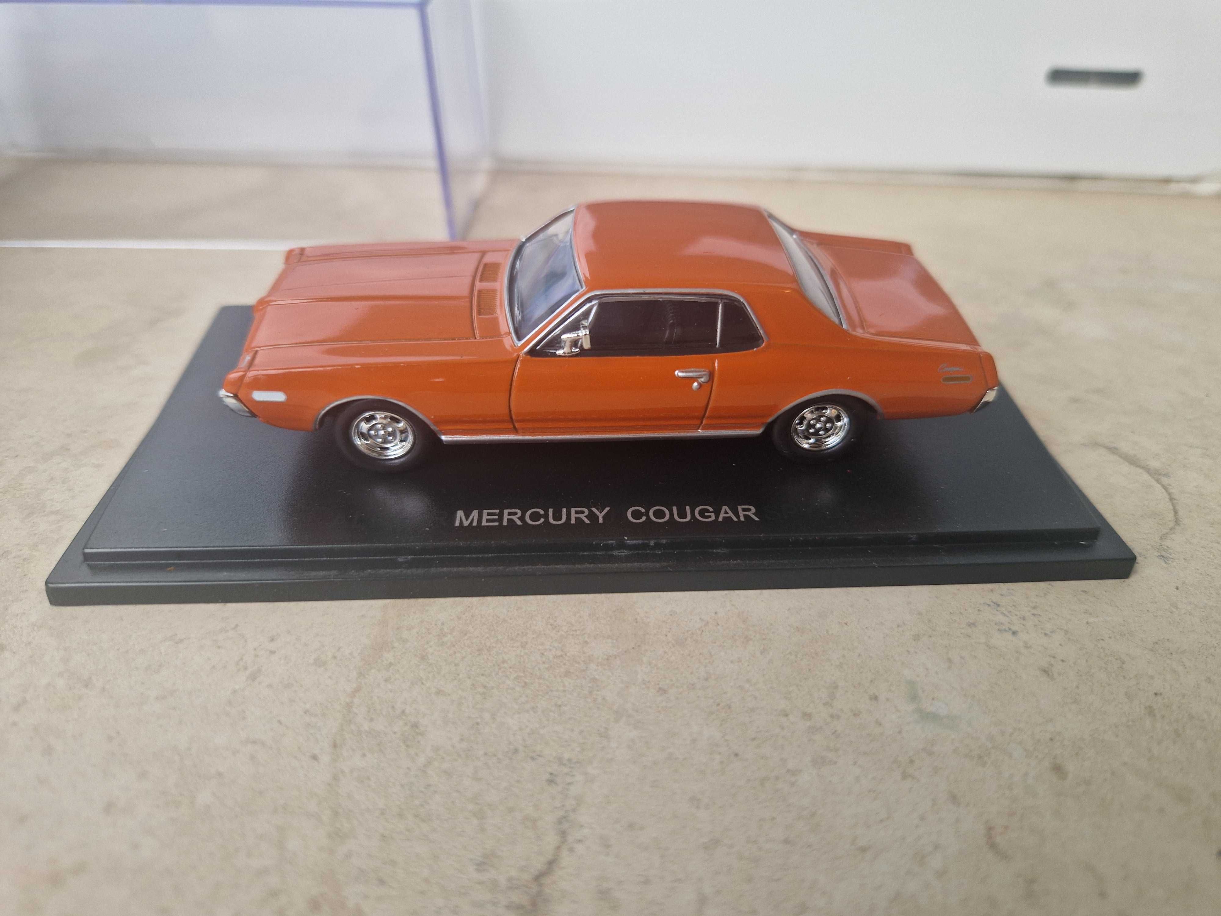 1:43 Universal Hobbies Mercury Cougar